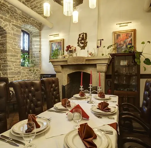 White House Penzion 3*